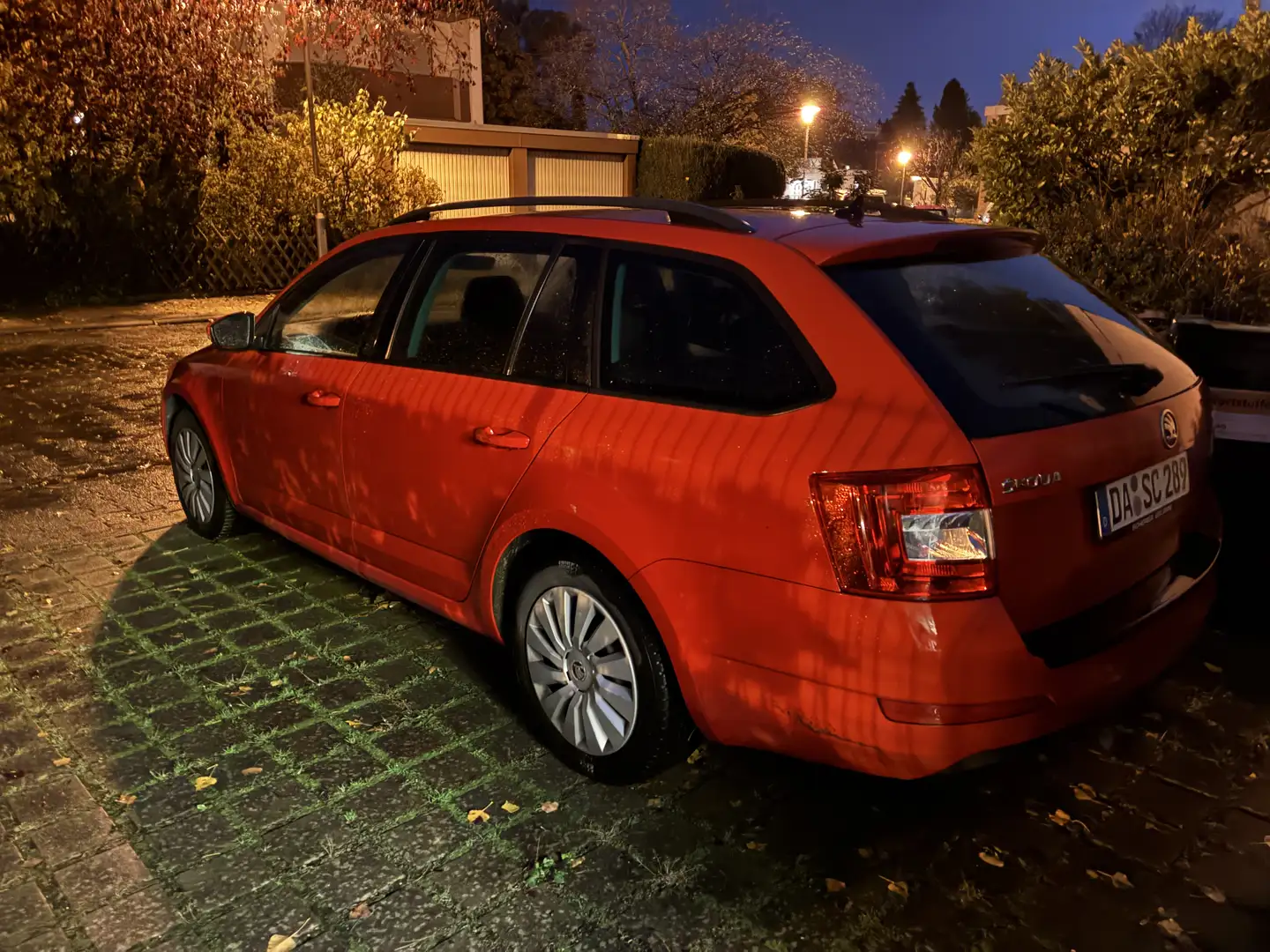 Skoda Octavia Ambition Rot - 1