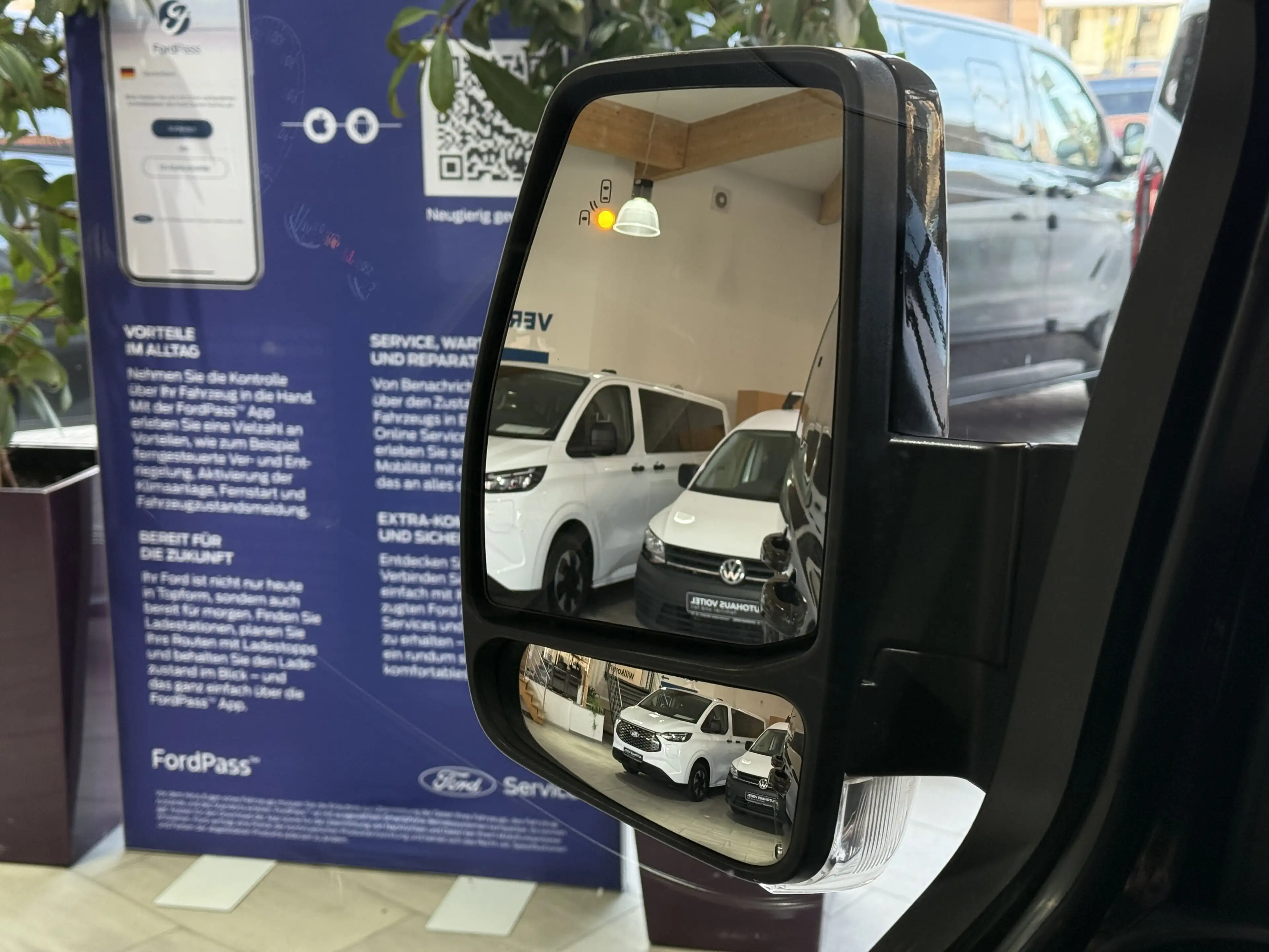 Ford Tourneo Custom Titanium X L1 Bi-Xenon / AHK / NAVI / Leder — photo 13