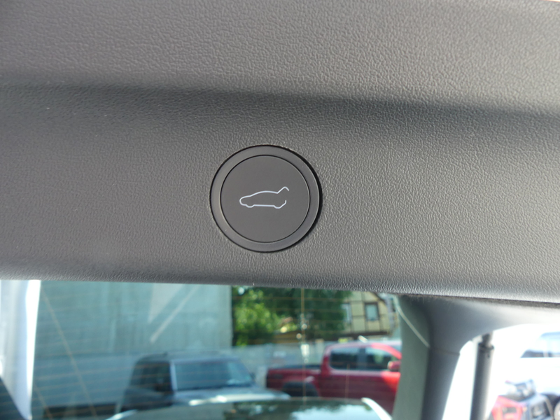 Tesla Model Y Performance Dual AWD LED/21ZOLL/AUTOPILOT — photo 13