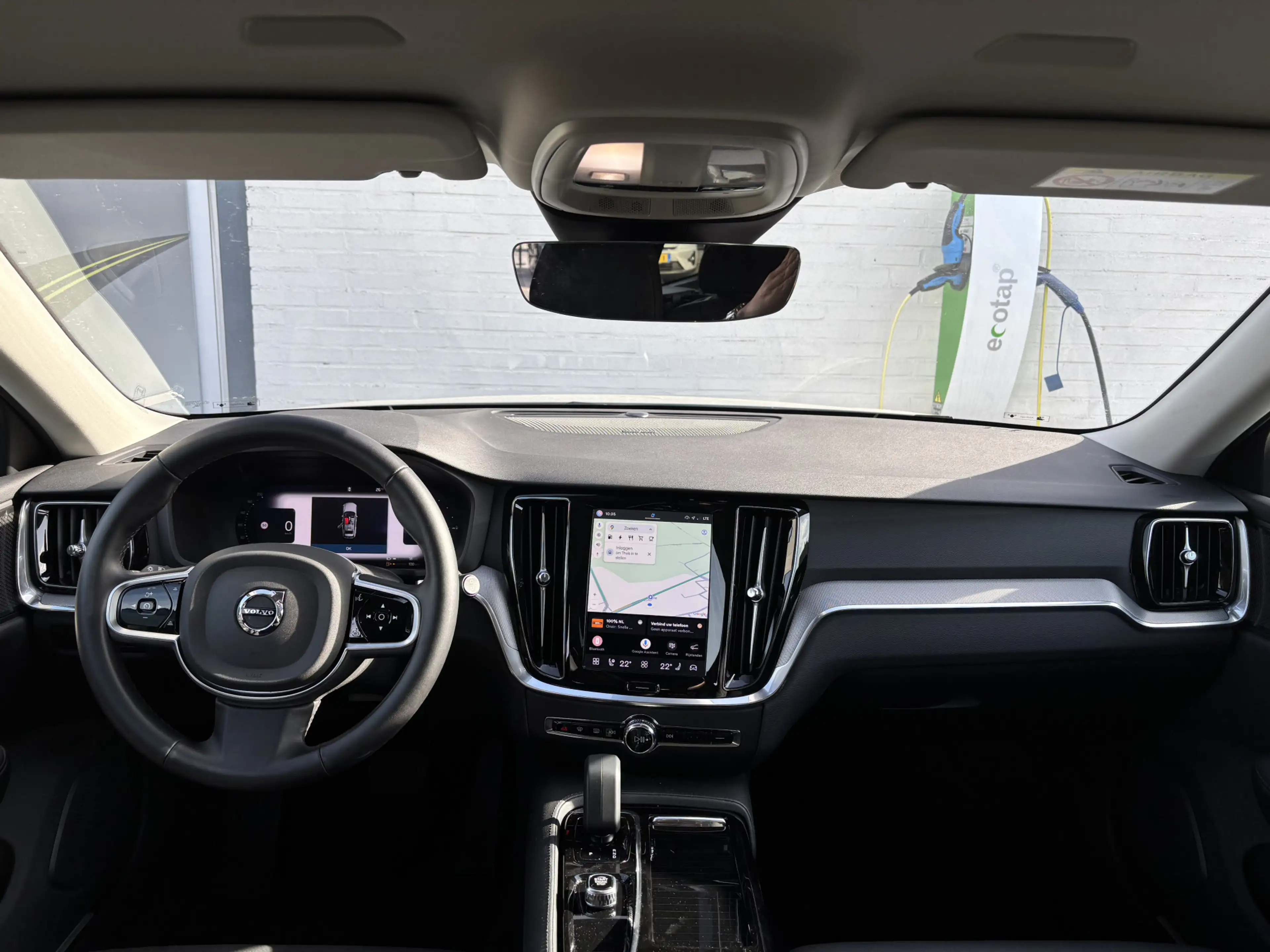 Volvo V60 2.0 T8 Plug-in hybrid AWD Plus Dark | Zwenkbare tr — photo 7
