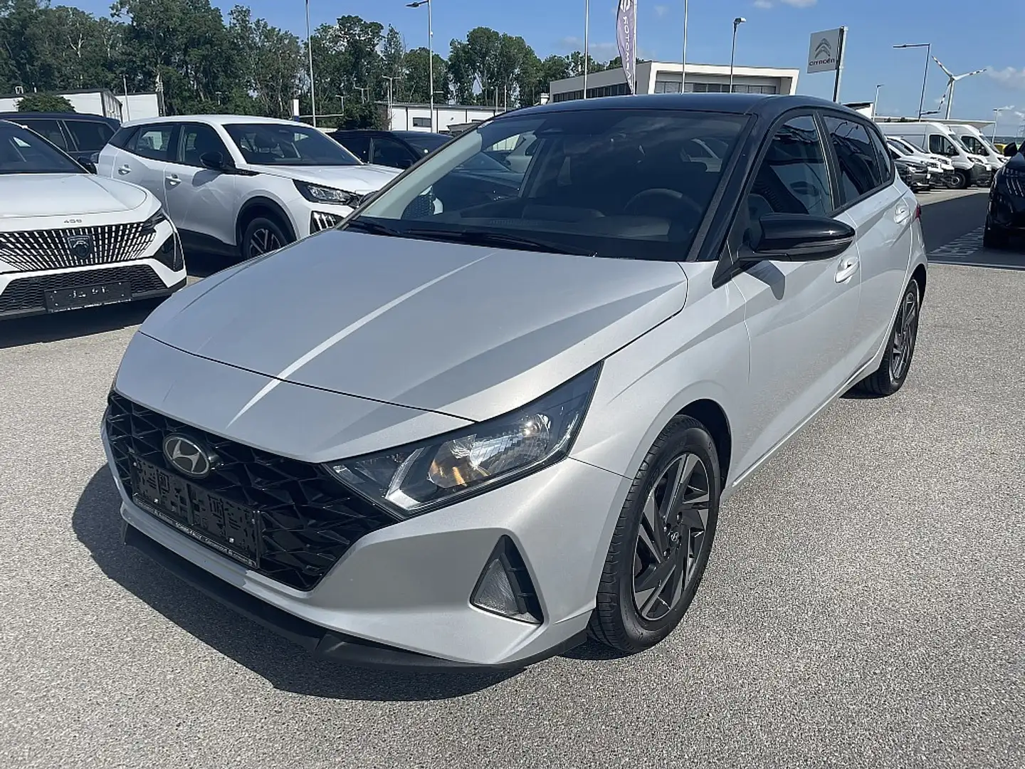Hyundai i20 1,0 T-GDI i-Line Plus Grau - 1