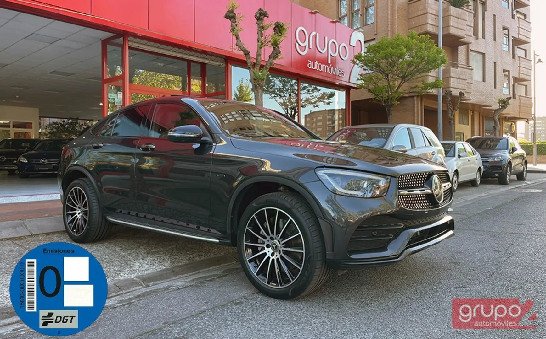 Mercedes-Benz GLC 300 Coupé 300e 4Matic Gris - 1
