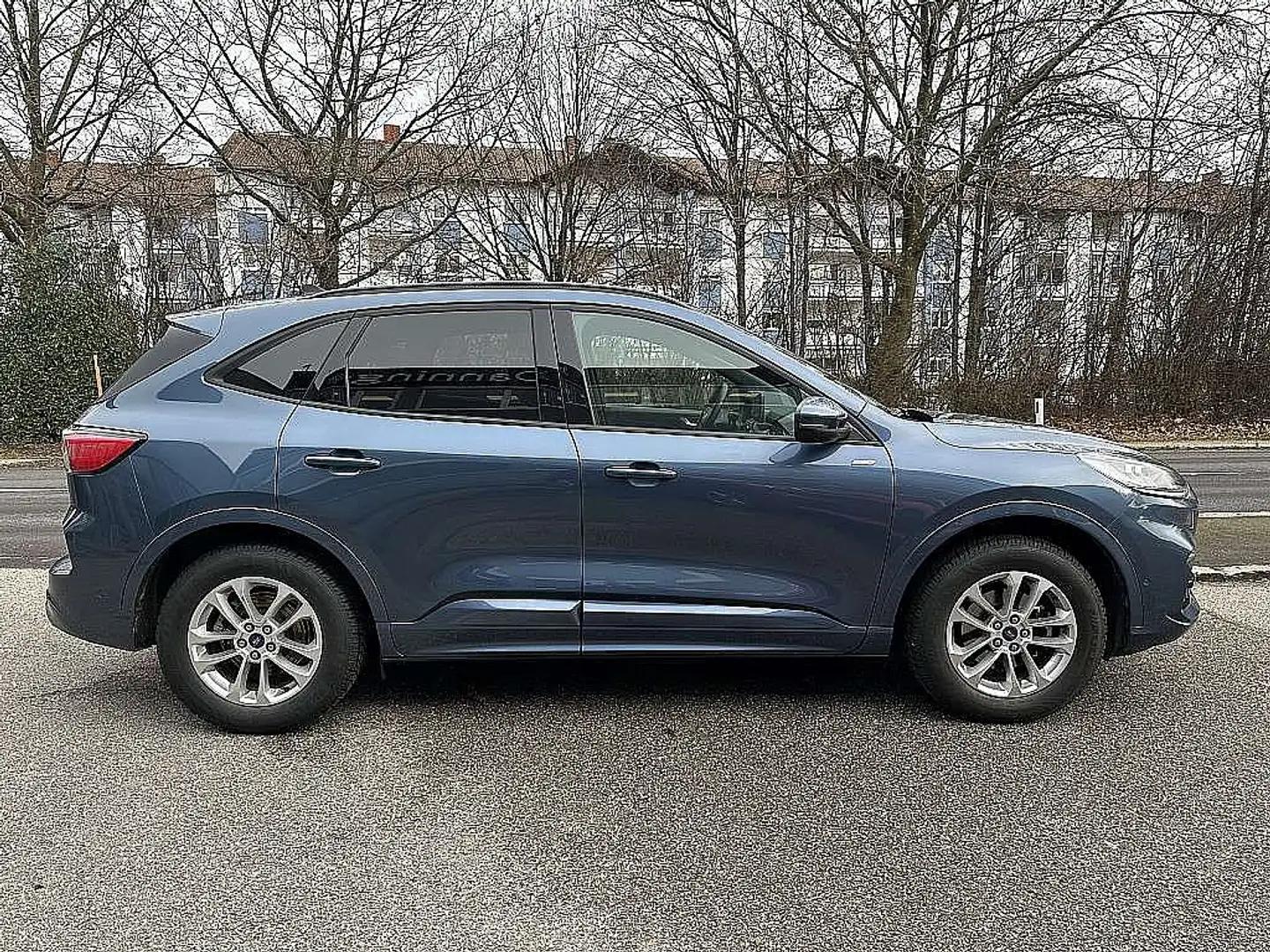 Ford Kuga 2,0 EcoBlue AWD ST-Line X Aut. Blau - 2