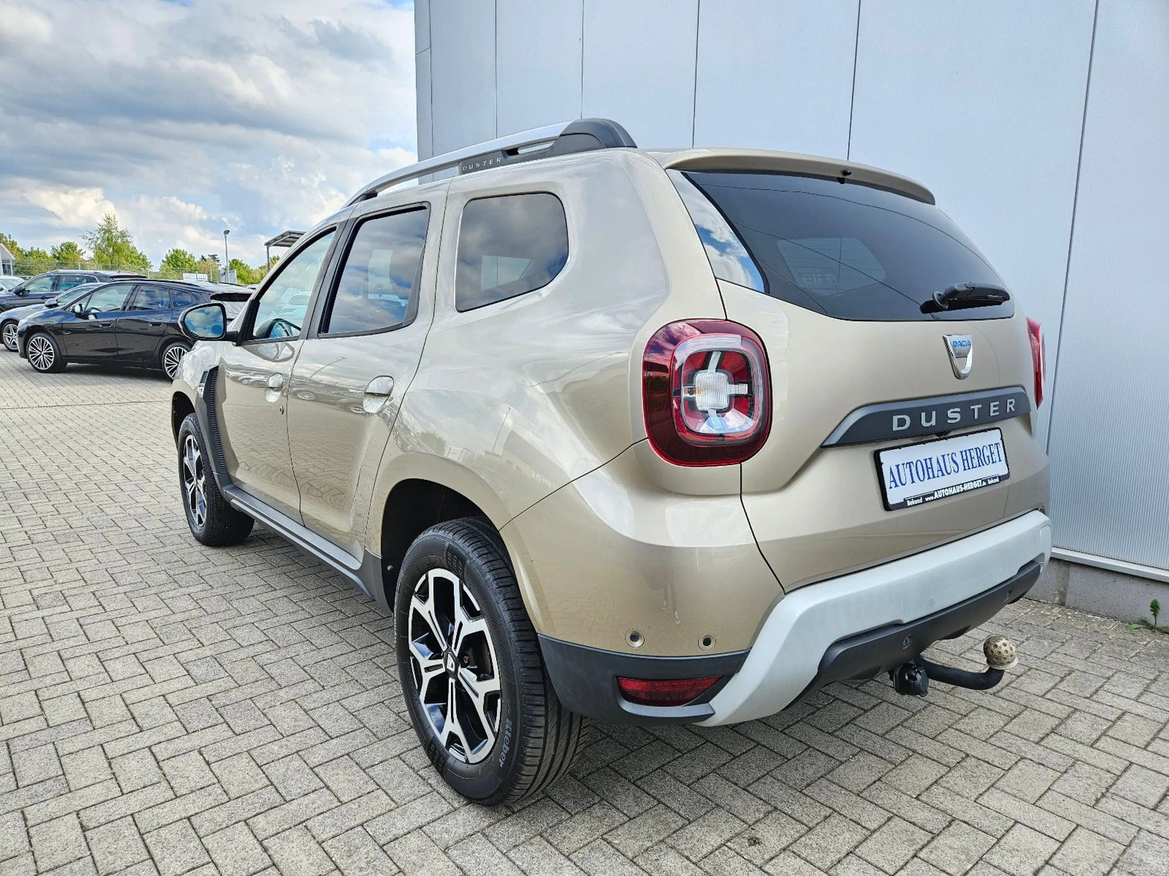 Dacia Duster II Prestige 1.3 LED KAMERA KEYLESS GO AHK — photo 6