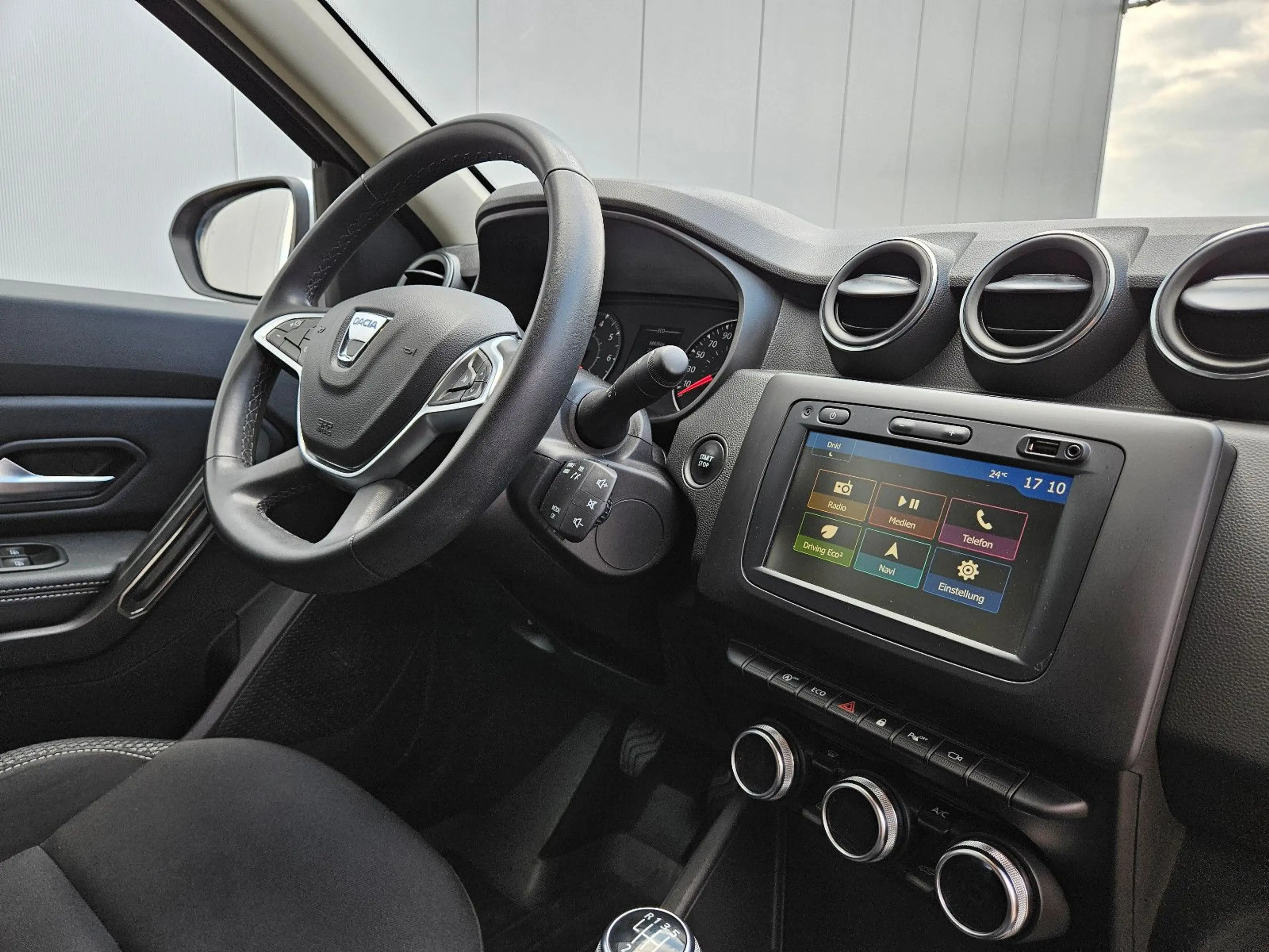 Dacia Duster II Prestige 1.3 LED KAMERA KEYLESS GO AHK — photo 19