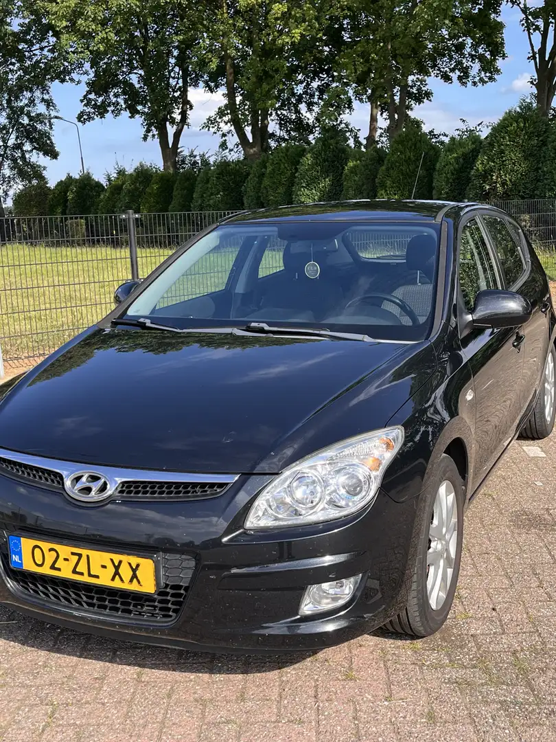 Hyundai i30 1.6i Style Zwart - 1