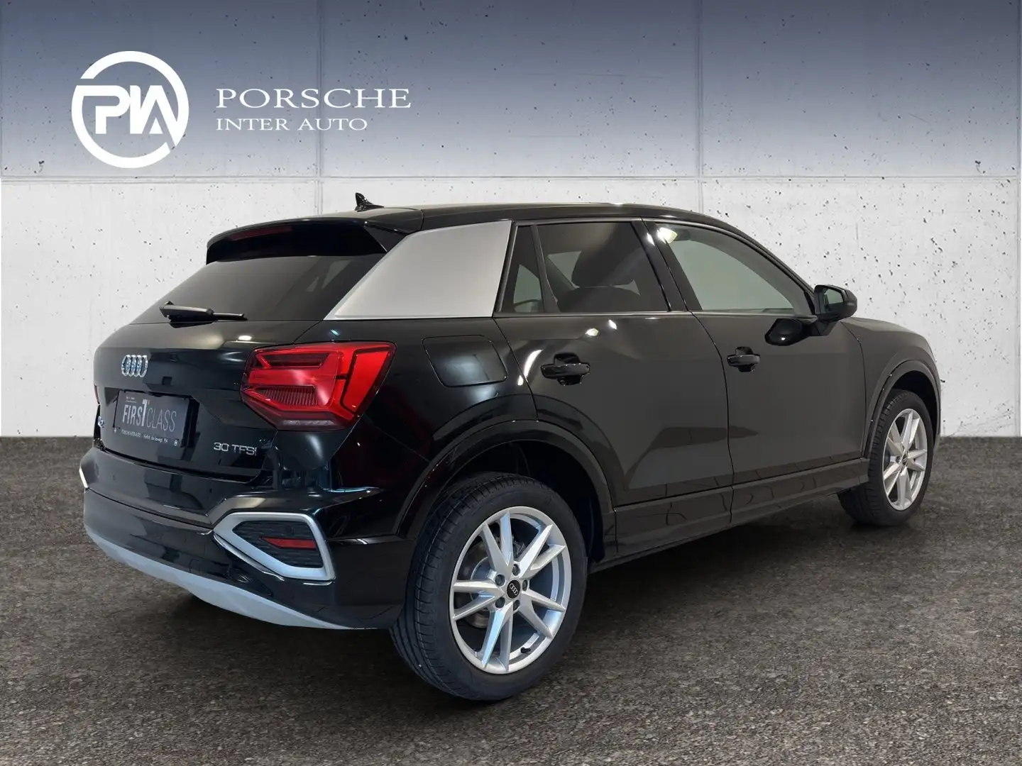 Audi Q2 30 TFSI admired Schwarz - 2