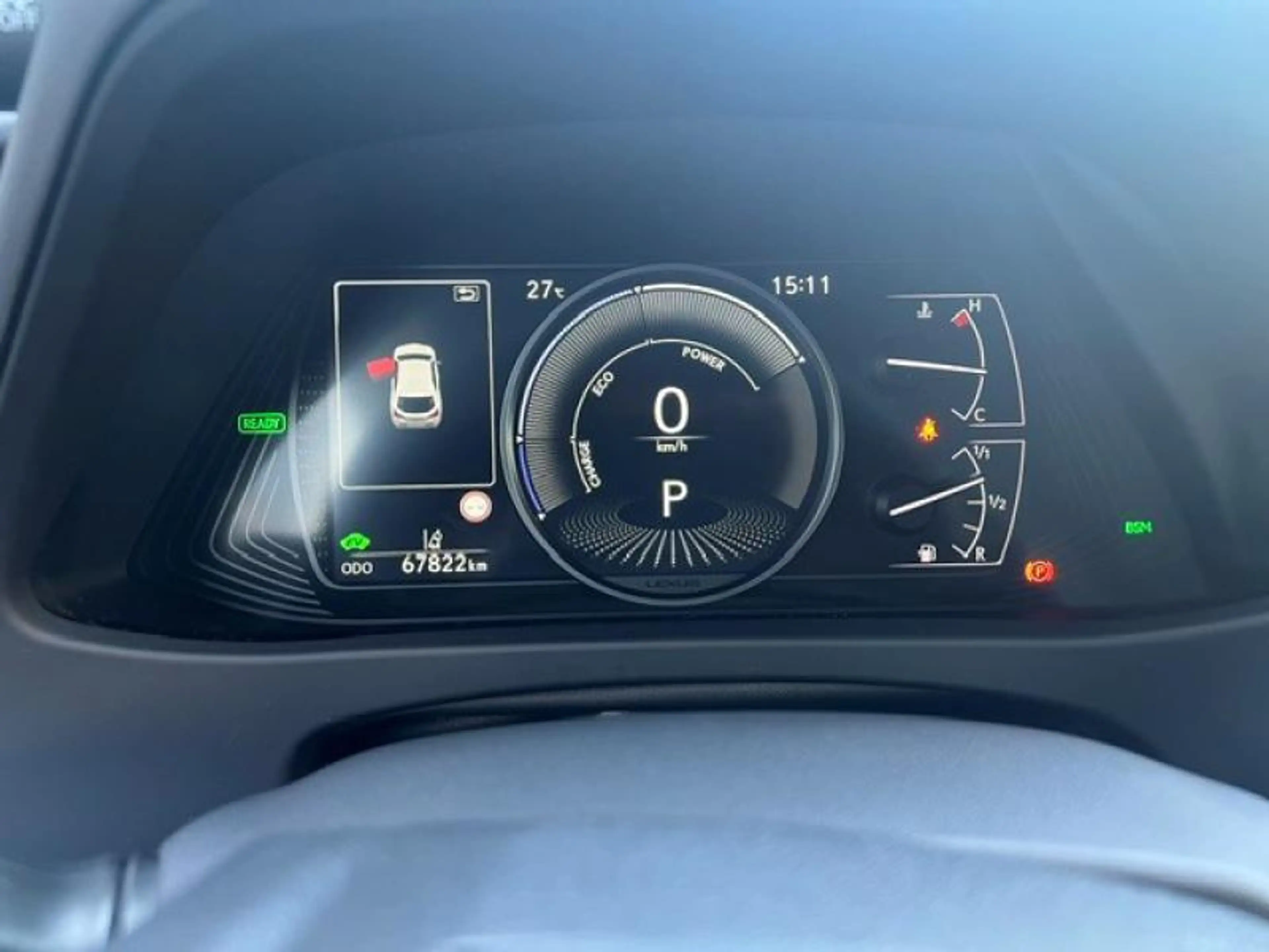 Lexus UX 250h F-Sport Design — photo 6