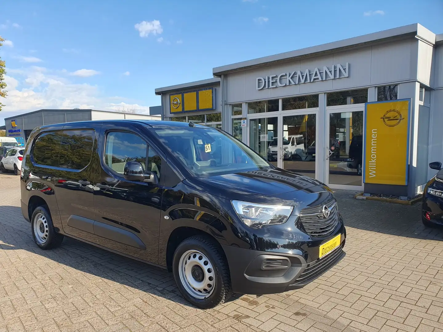 Opel Combo Cargo XL 1.5D Edition PDC SHZ Klima Negro - 2