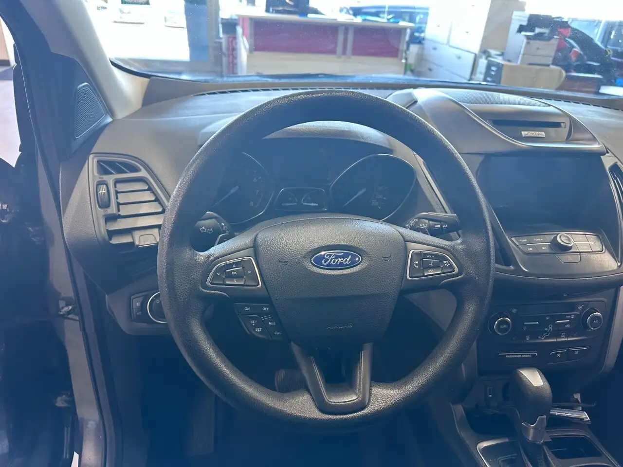 Ford Escape снимка Ford Escape