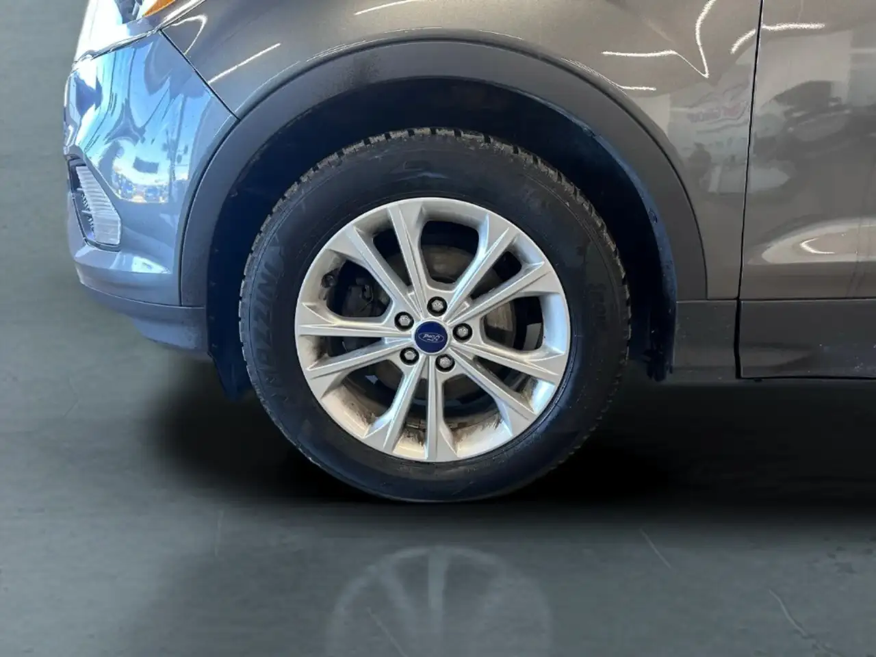 Ford Escape снимка Ford Escape