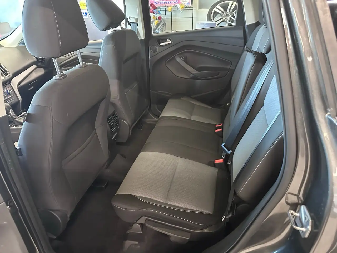 Ford Escape снимка Ford Escape