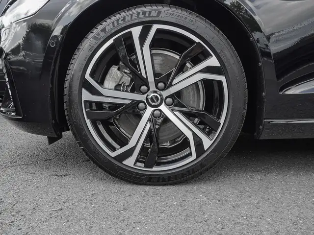 Volvo V60 view 7