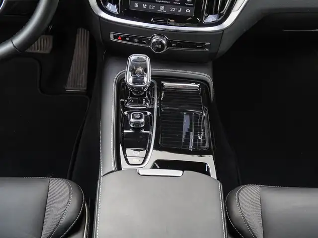 Volvo V60 view 14