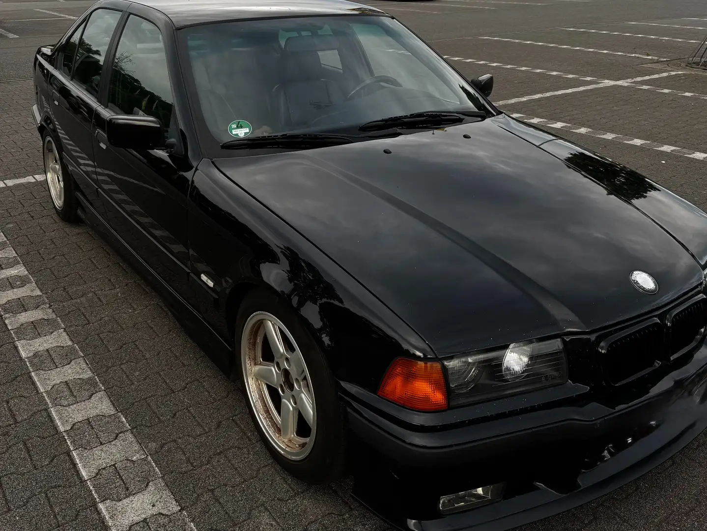 BMW 328 328i Zwart - 2