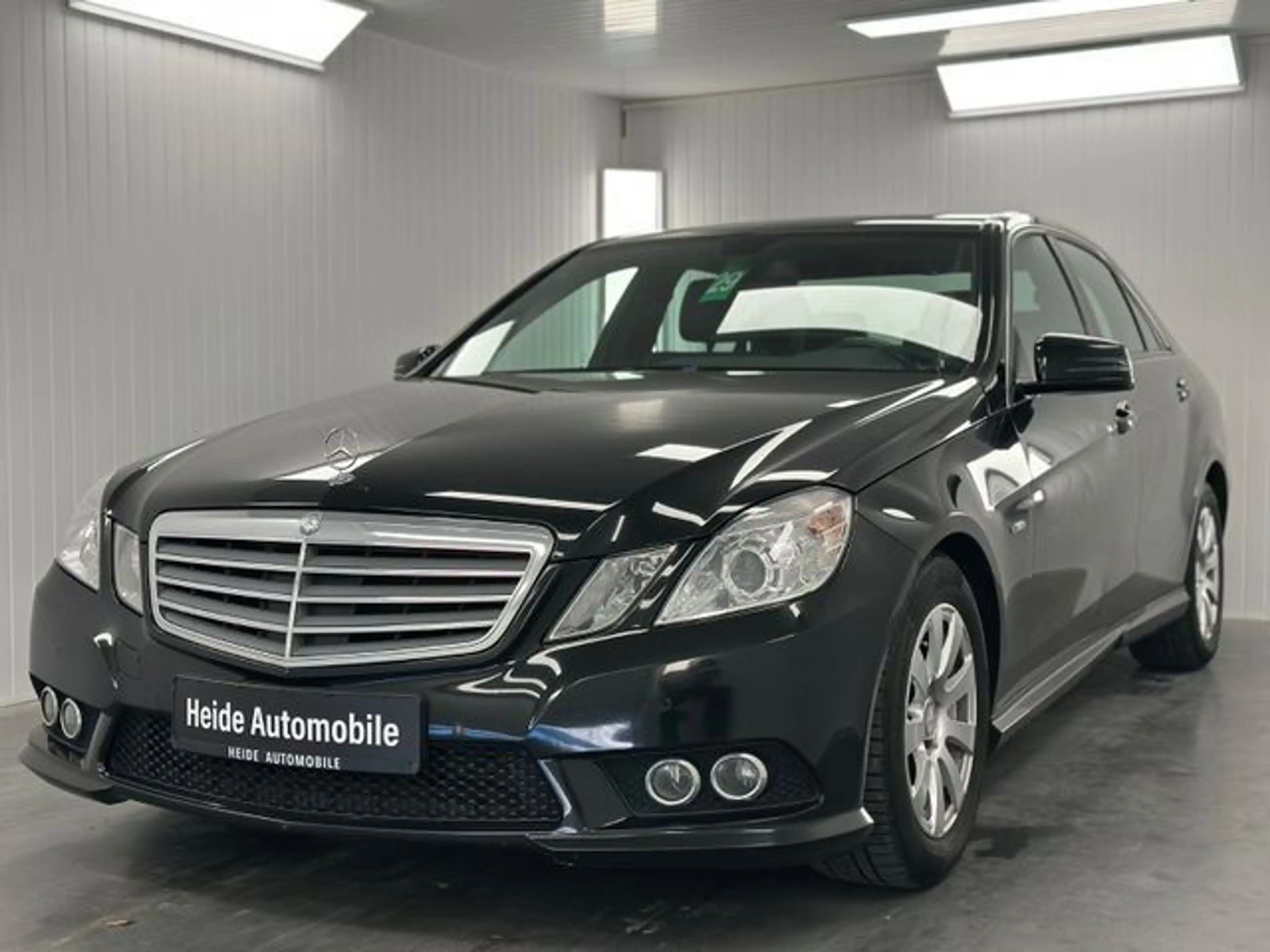 Mercedes-Benz E 250 CDI AMG Sportpaket Alcantara Ahk