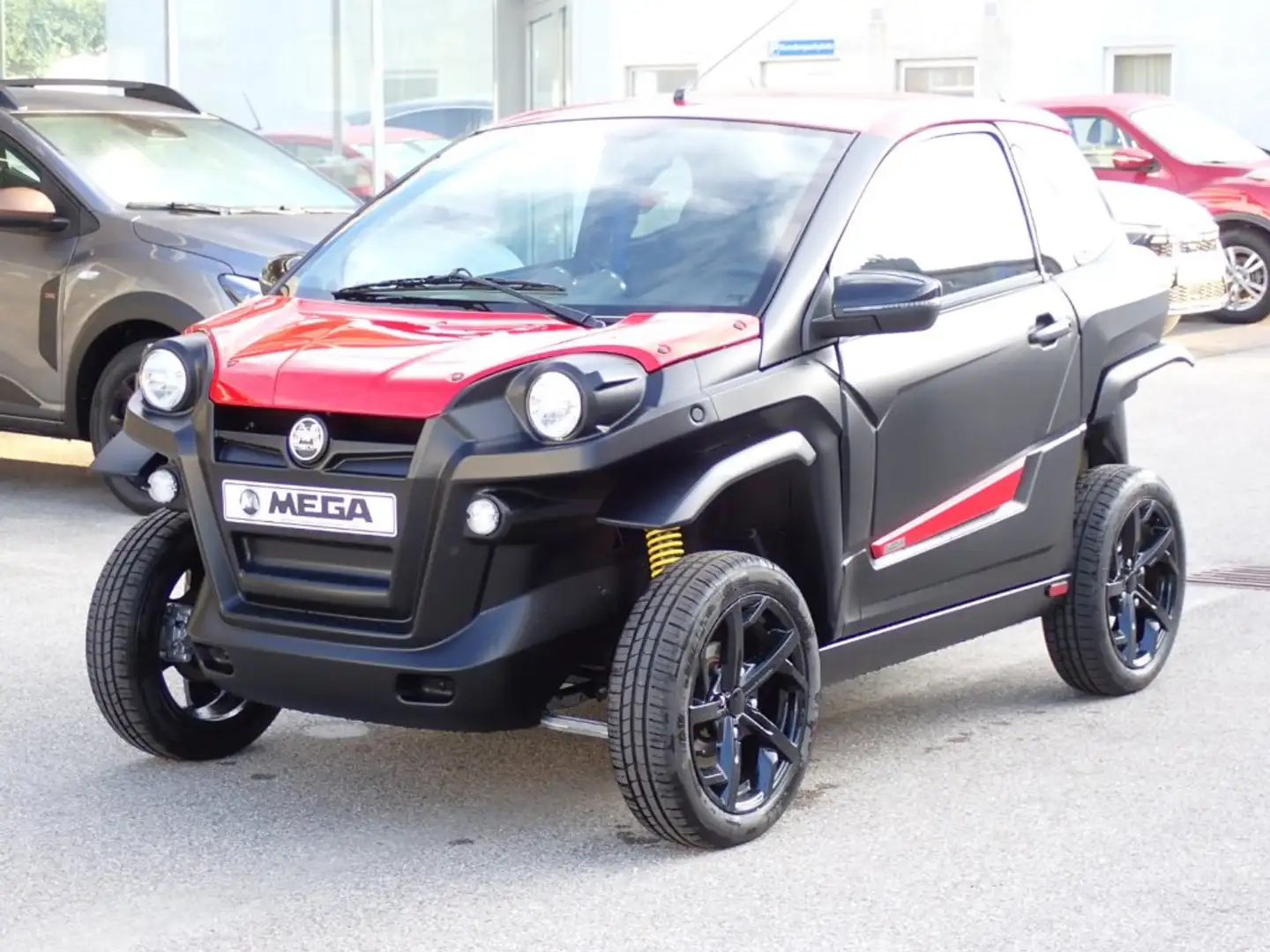 Aixam Mega Aixam Mega E-Scouty 7,4KW Roşu - 1