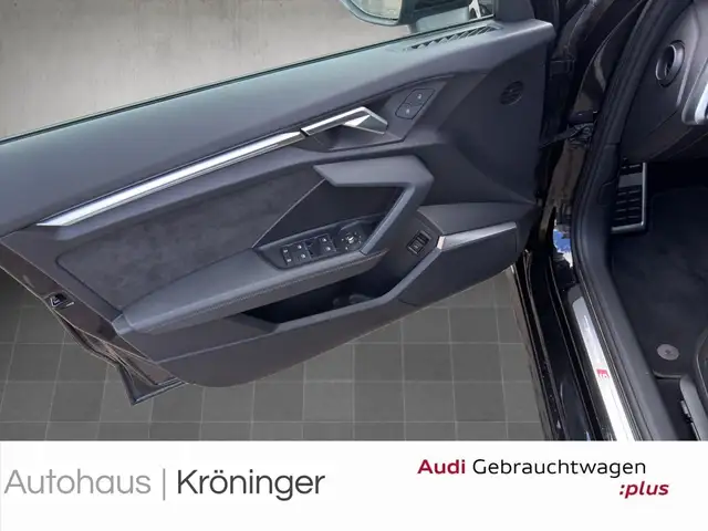 Audi S3 view 8