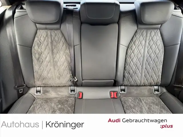 Audi S3 view 10