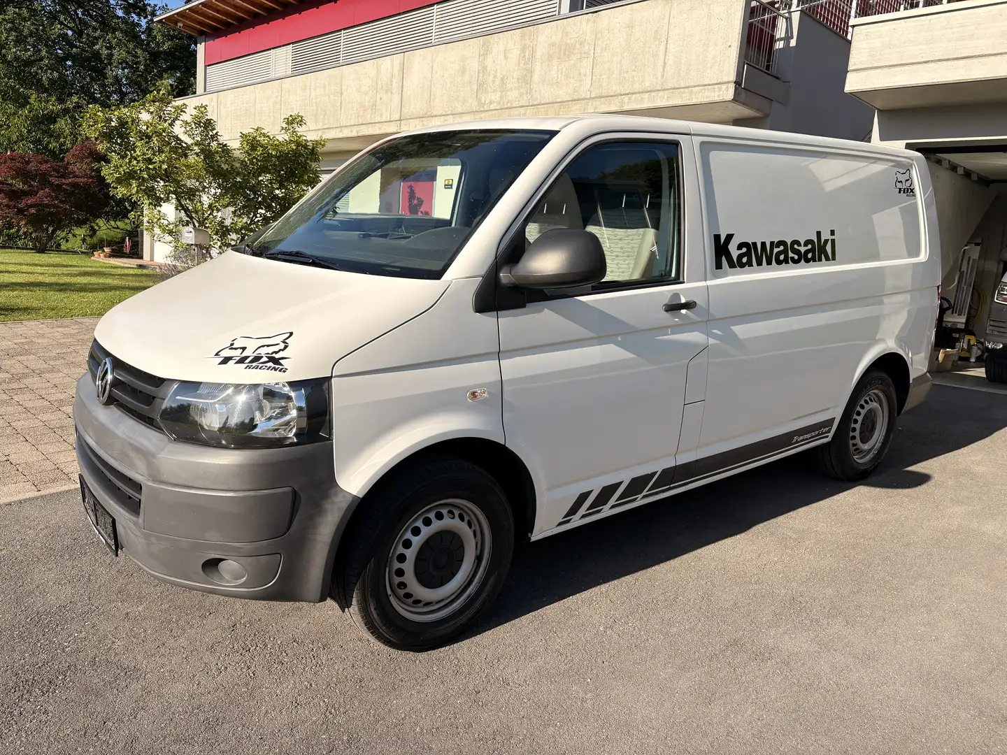 Volkswagen T5 Transporter Kastenwagen 2,0 TDI D-PF Weiß - 1