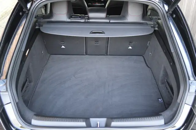 Mercedes-Benz Cla view 26