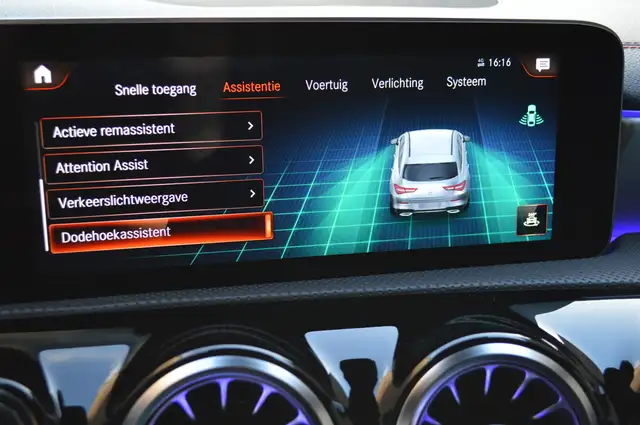 Mercedes-Benz Cla view 21