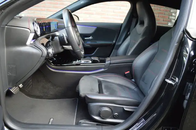 Mercedes-Benz Cla view 9