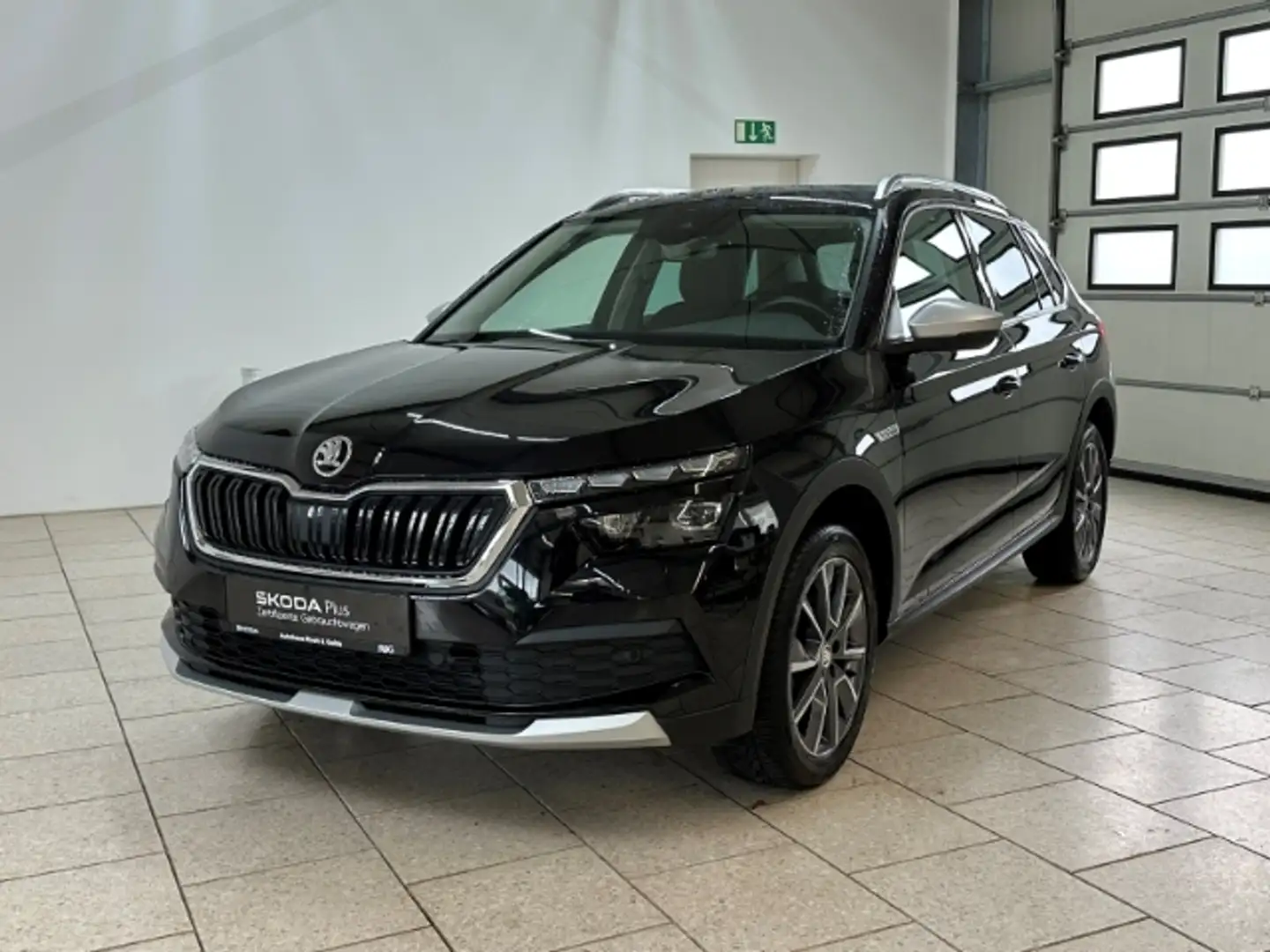 Skoda Kamiq 1.0 TSI ScoutLine Kamera Navi LED LaneAssist Schwarz - 2