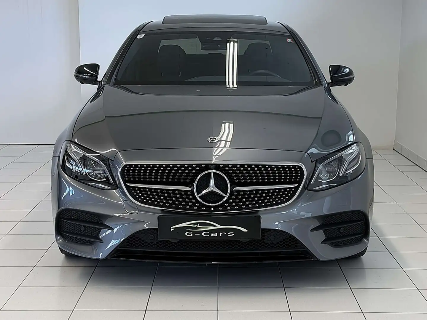 Mercedes-Benz E 350 d Aut. AMG-Line *Schiebedach*360°Kamera*Multibe... Grau - 2