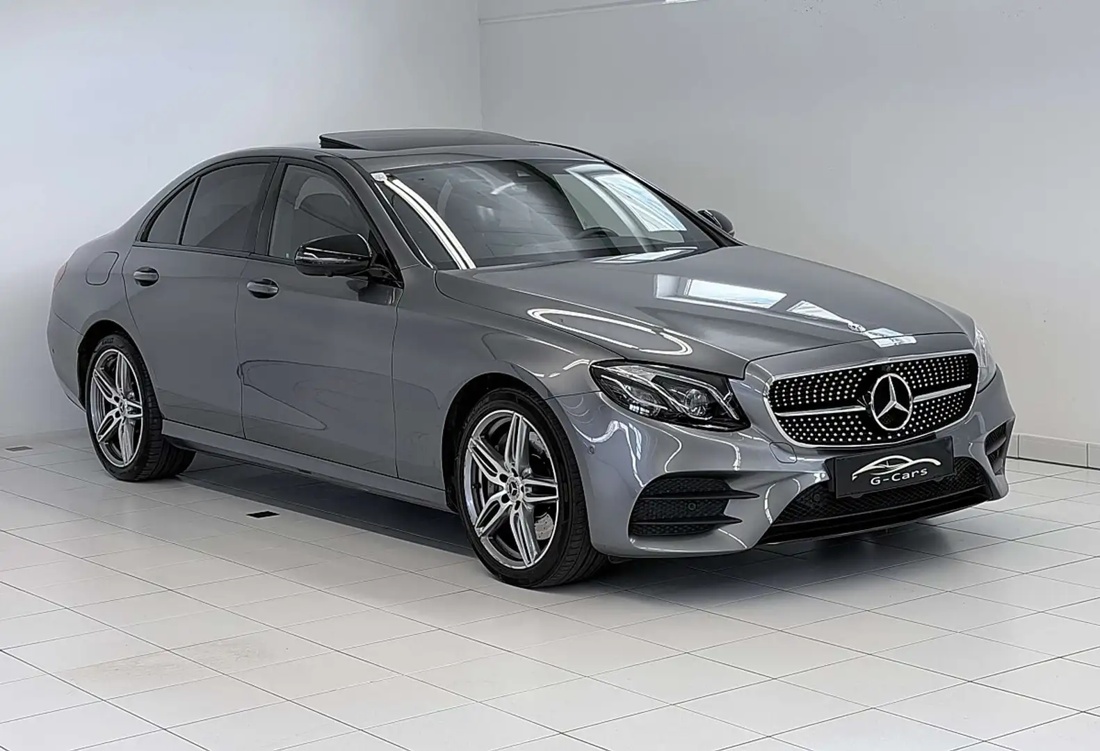 Mercedes-Benz E 350 d Aut. AMG-Line *Schiebedach*360°Kamera*Multibe... Grau - 1