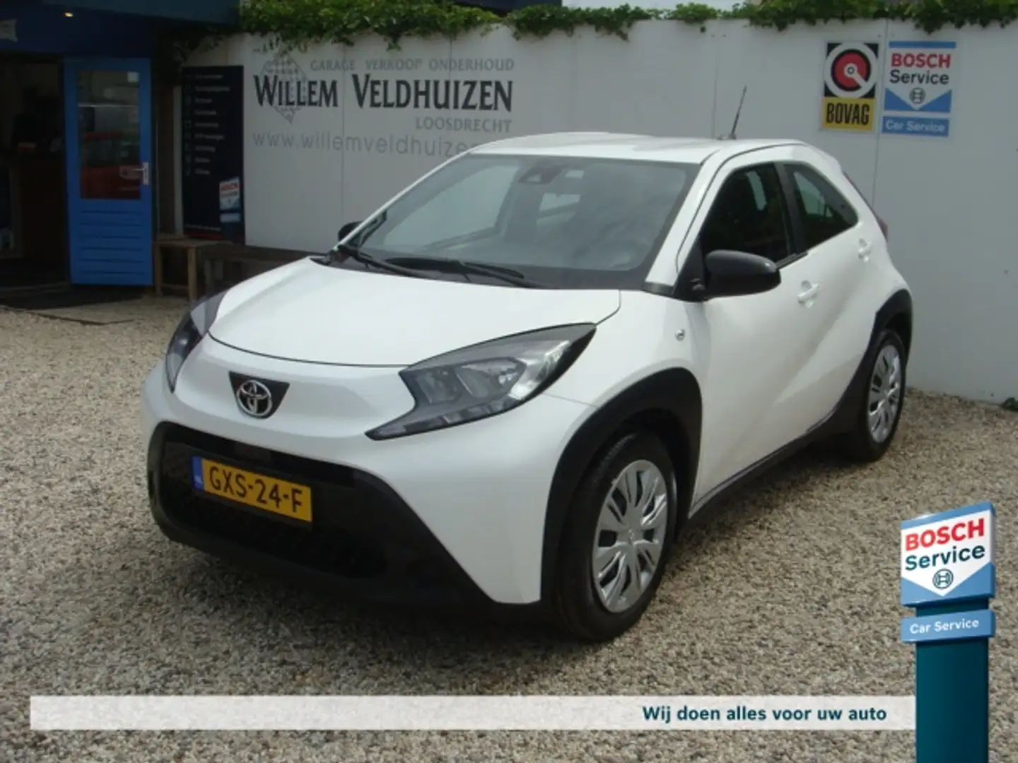 Toyota Aygo X 1.0 VVT-i Play camera/carplay/airco weinig KM Wit - 1
