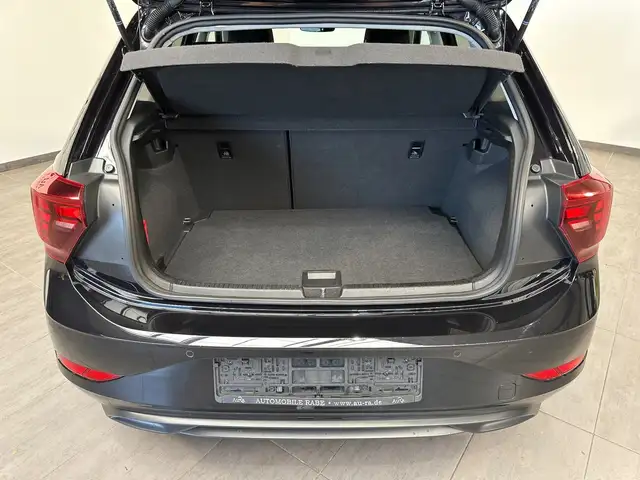 Volkswagen Polo view 8