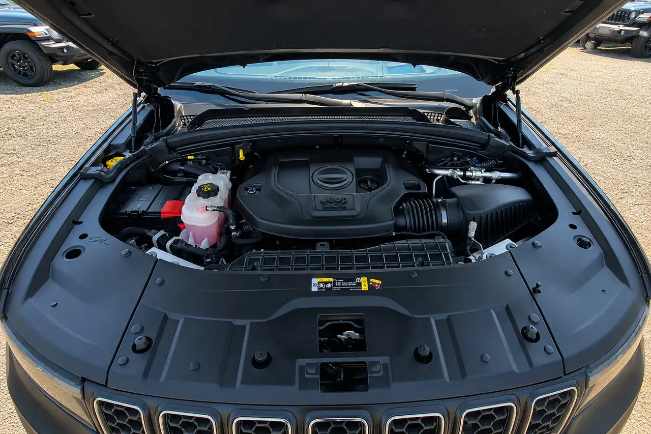 Jeep Grand Cherokee снимка Jeep Grand Cherokee