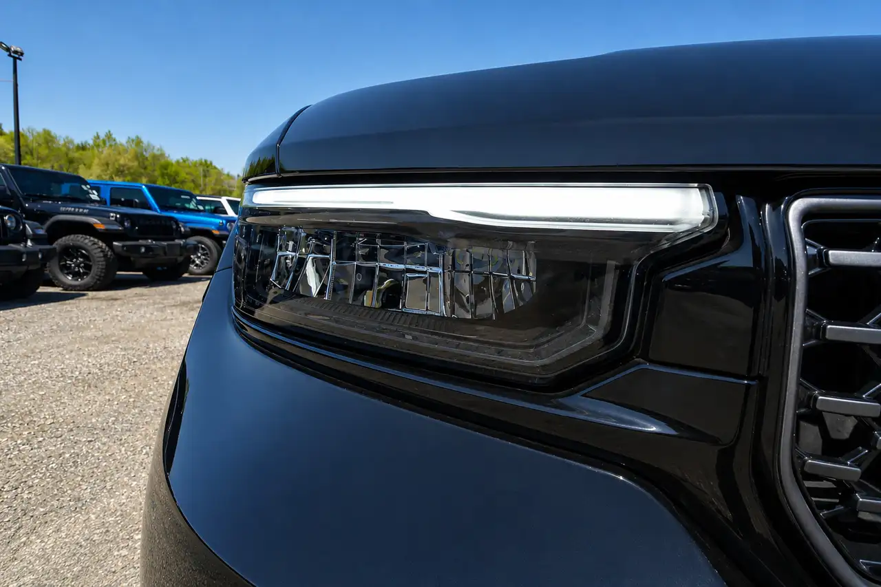 Jeep Grand Cherokee снимка Jeep Grand Cherokee