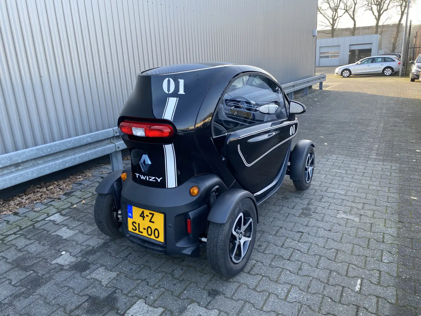 Renault Twizy Urban Leer, Pano, LM, – Inruil Mogelijk – Negro - 2
