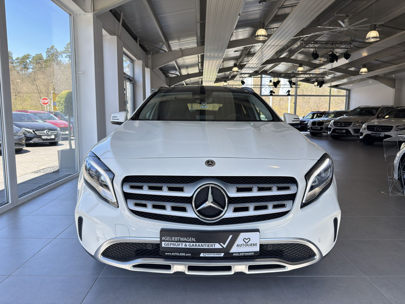 Mercedes-Benz GLA 200 Urban LED*PANO*SHZ*PDC — photo 5
