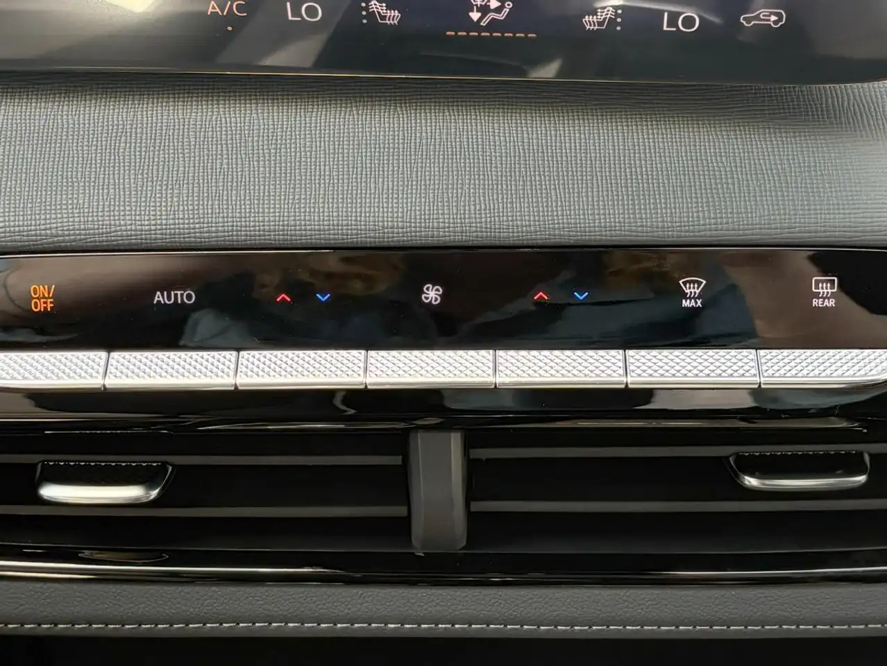 Buick Enclave снимка Buick Enclave