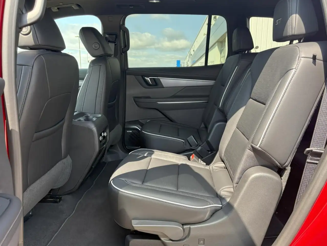 Buick Enclave снимка Buick Enclave