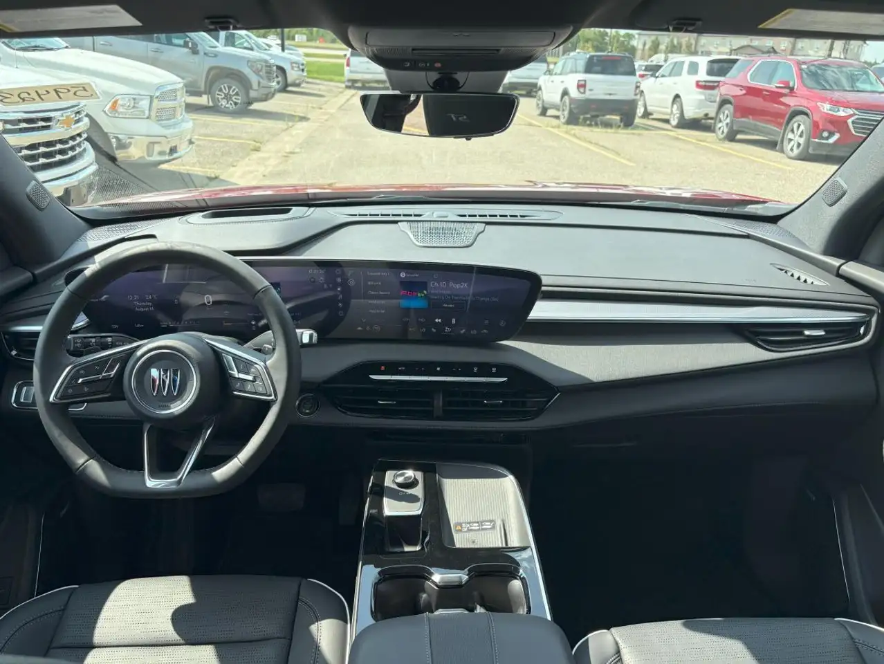 Buick Enclave снимка Buick Enclave