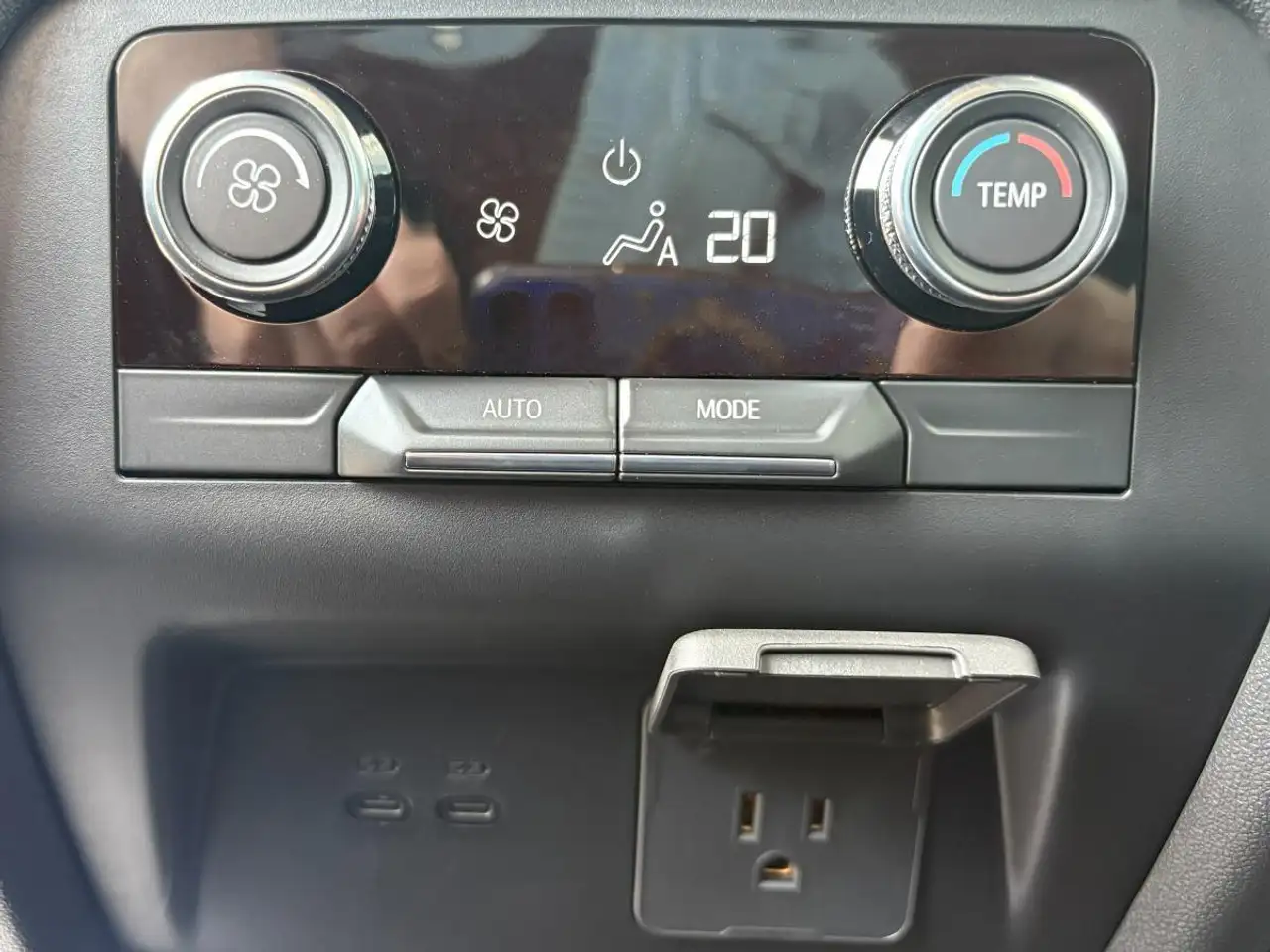 Buick Enclave снимка Buick Enclave