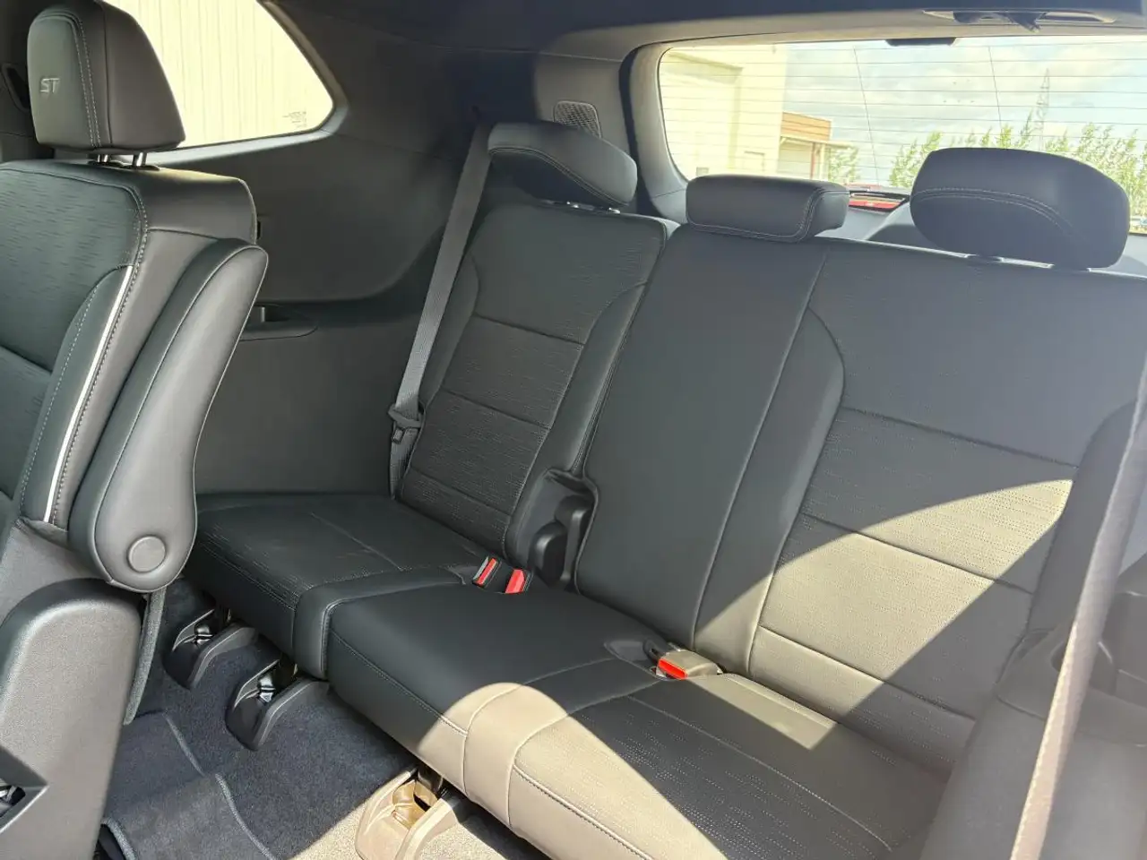Buick Enclave снимка Buick Enclave