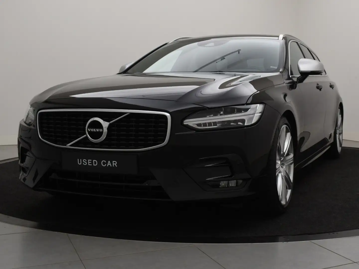 Volvo V90 T4 AUT(8) BUSINESS SPORT LUXURY 20INCH CAMERA SCHU Zwart - 2