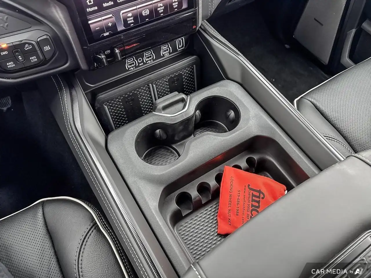 RAM 2500 снимка RAM 2500
