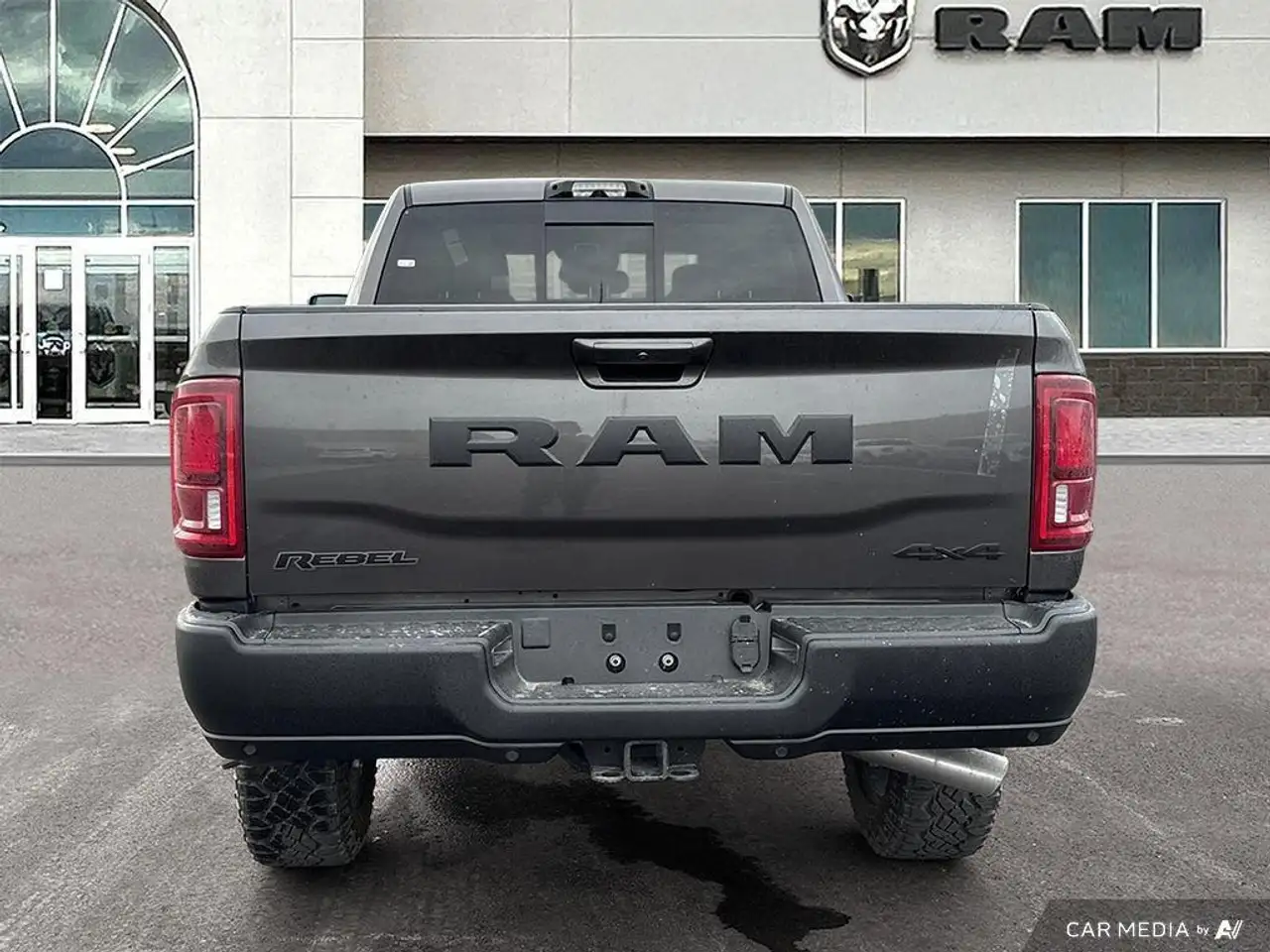 RAM 2500 снимка RAM 2500