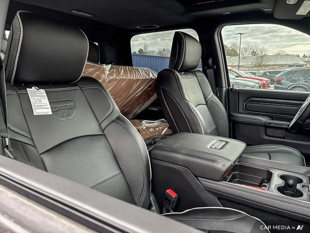 RAM 2500 снимка RAM 2500