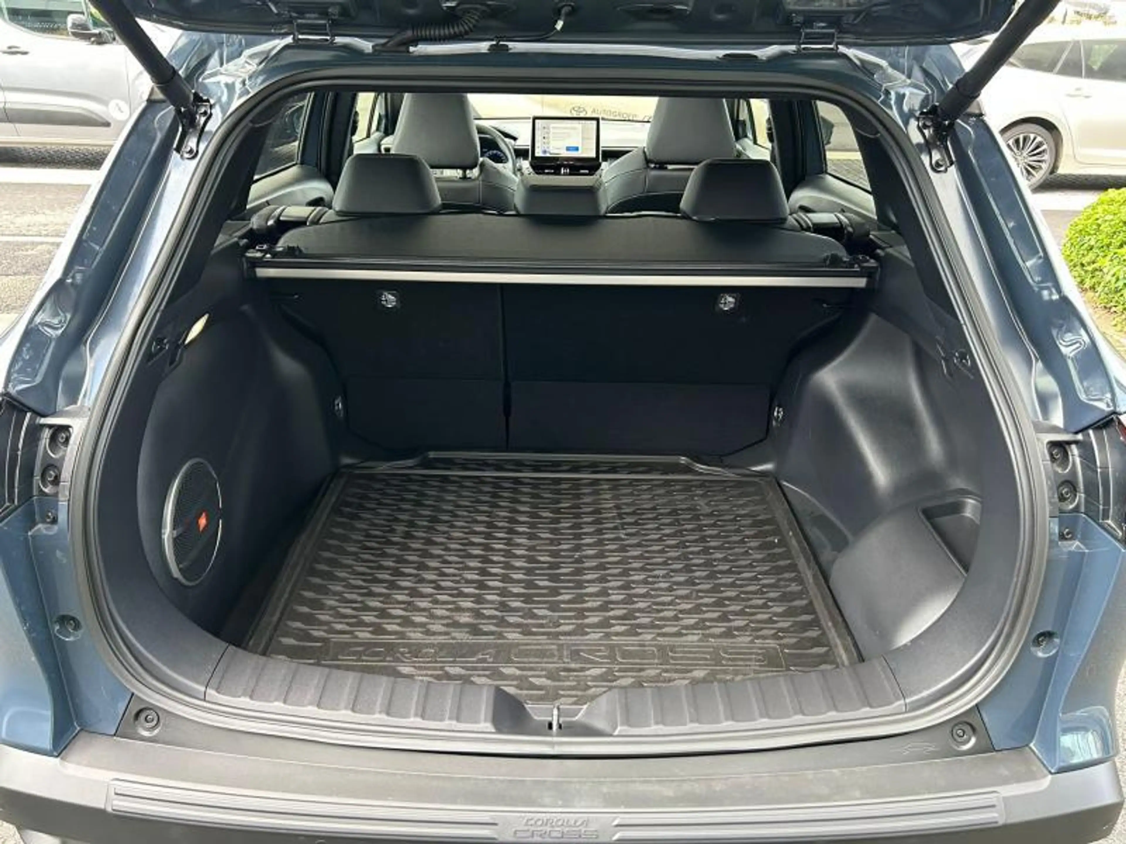 Toyota Corolla Cross 2.0HYB PREMIUM — photo 7