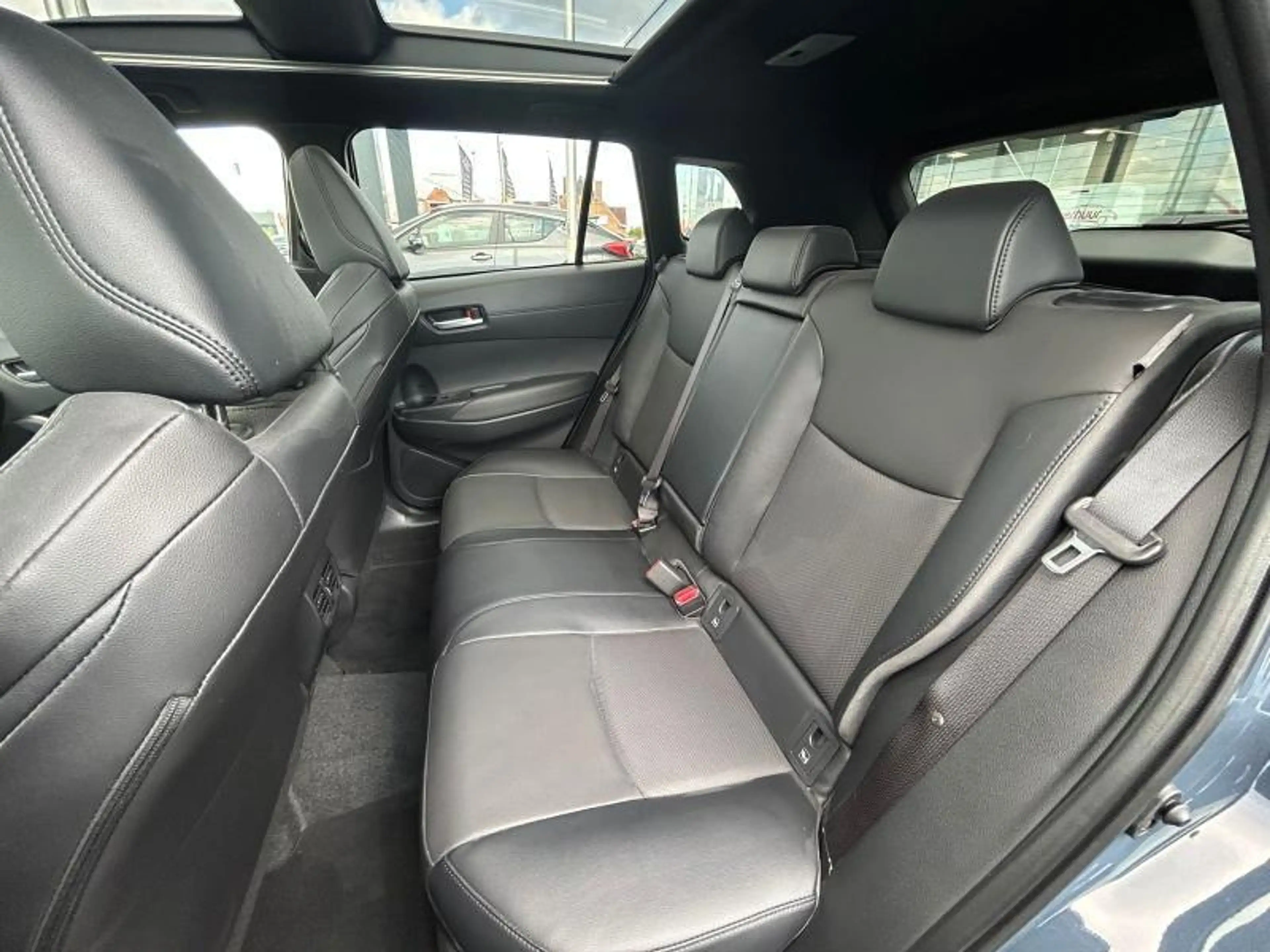 Toyota Corolla Cross 2.0HYB PREMIUM — photo 10