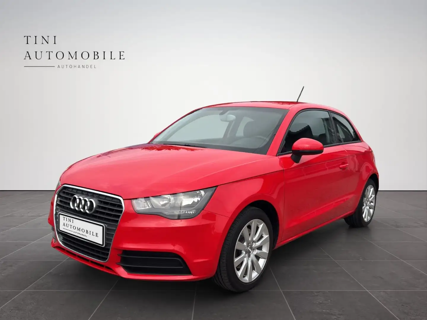 Audi A1 attraction*1,4 Ltr.*TÜV* Rot - 1