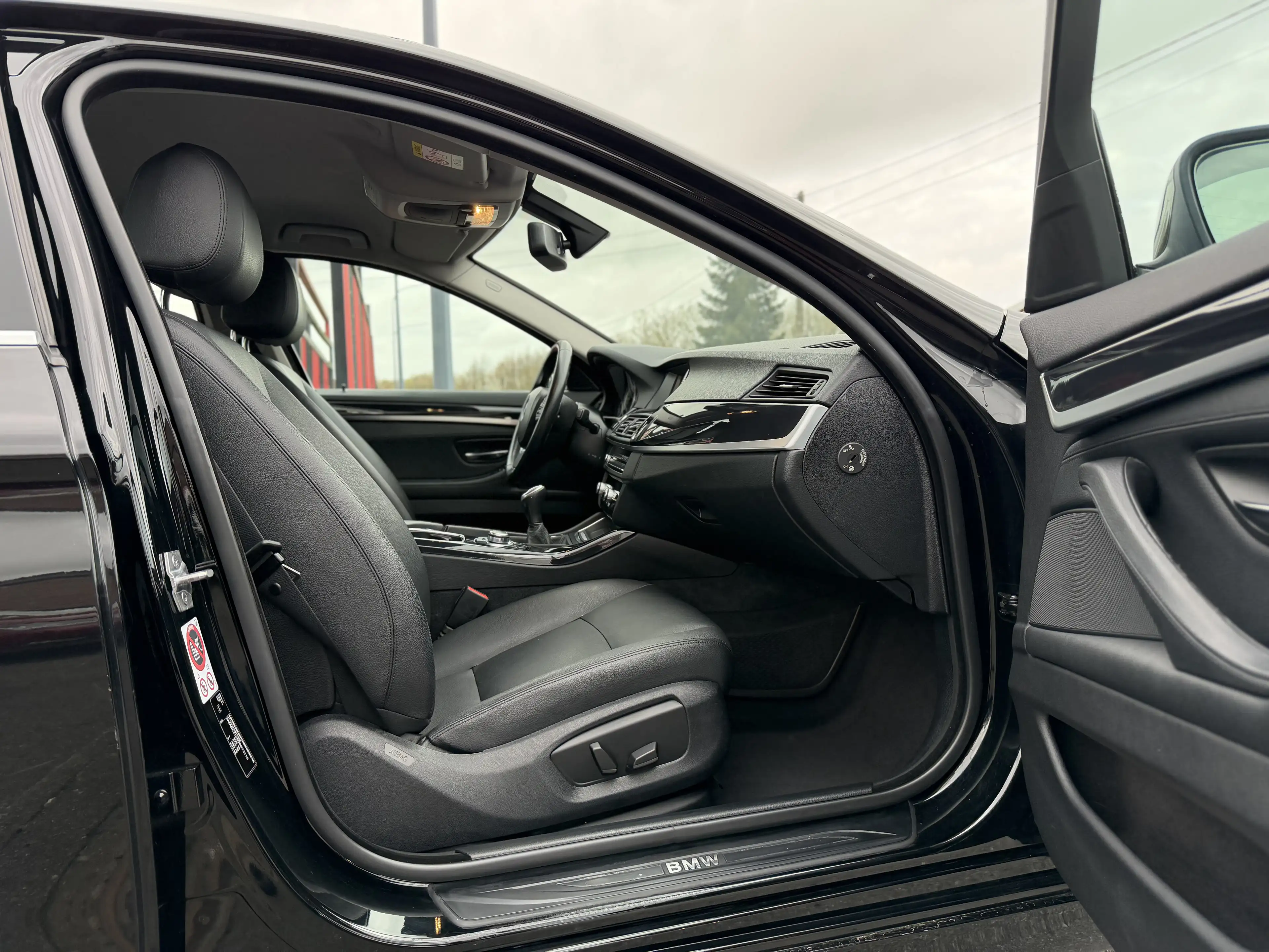 BMW 518 d Face Lift Navi Xénon Cuir Start&Stop Euro 6b — photo 10
