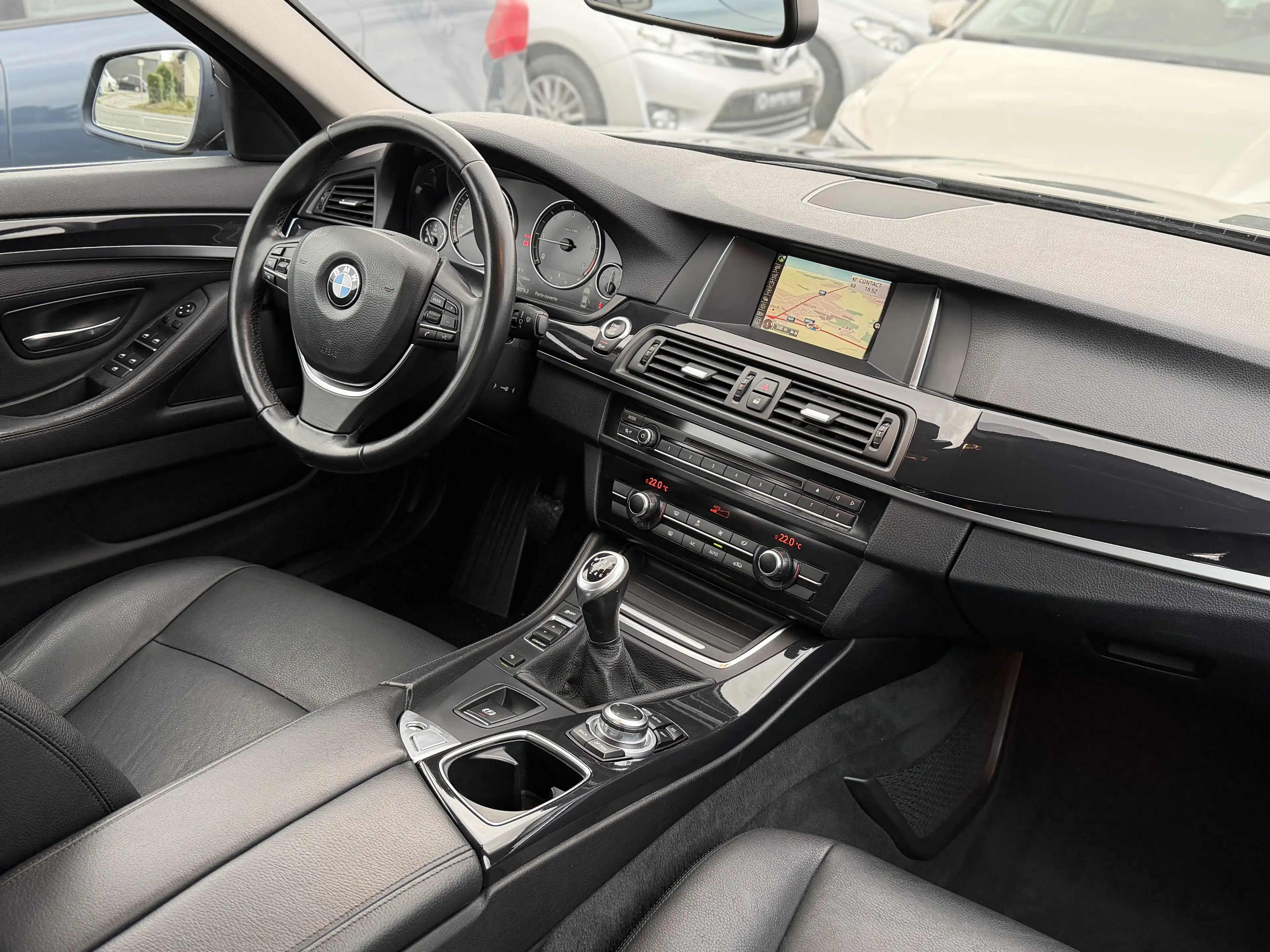 BMW 518 d Face Lift Navi Xénon Cuir Start&Stop Euro 6b — photo 13